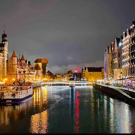 Semesterbostad Mulberry House *