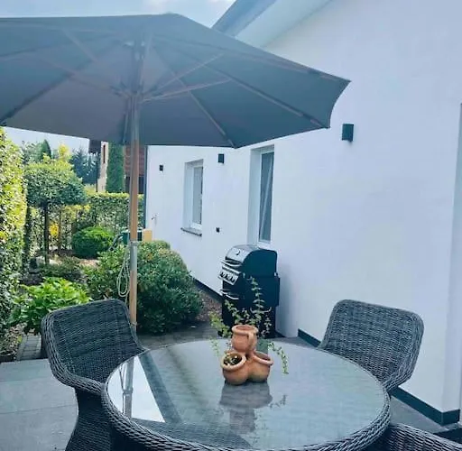 Semesterbostad Mulberry House